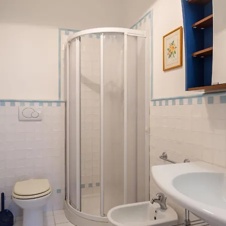 别墅 Anita By Interhome 马里纳-迪-皮特拉桑塔